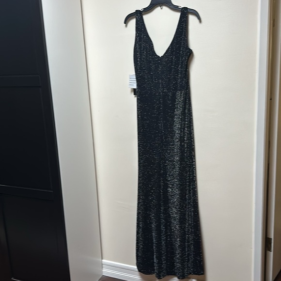 Jones New York holiday dress. - Picture 7 of 7